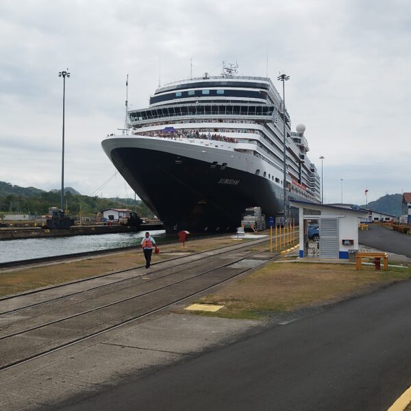 Cruise ship crossing Miraflores